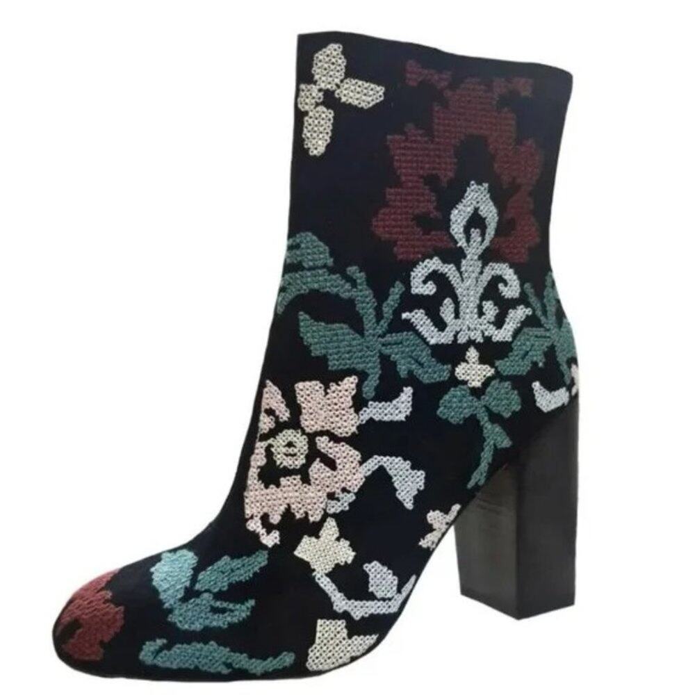 Rebecca Minkoff Size 8 Ankle Boots Bojana Black Unique Floral Embroidered Heels